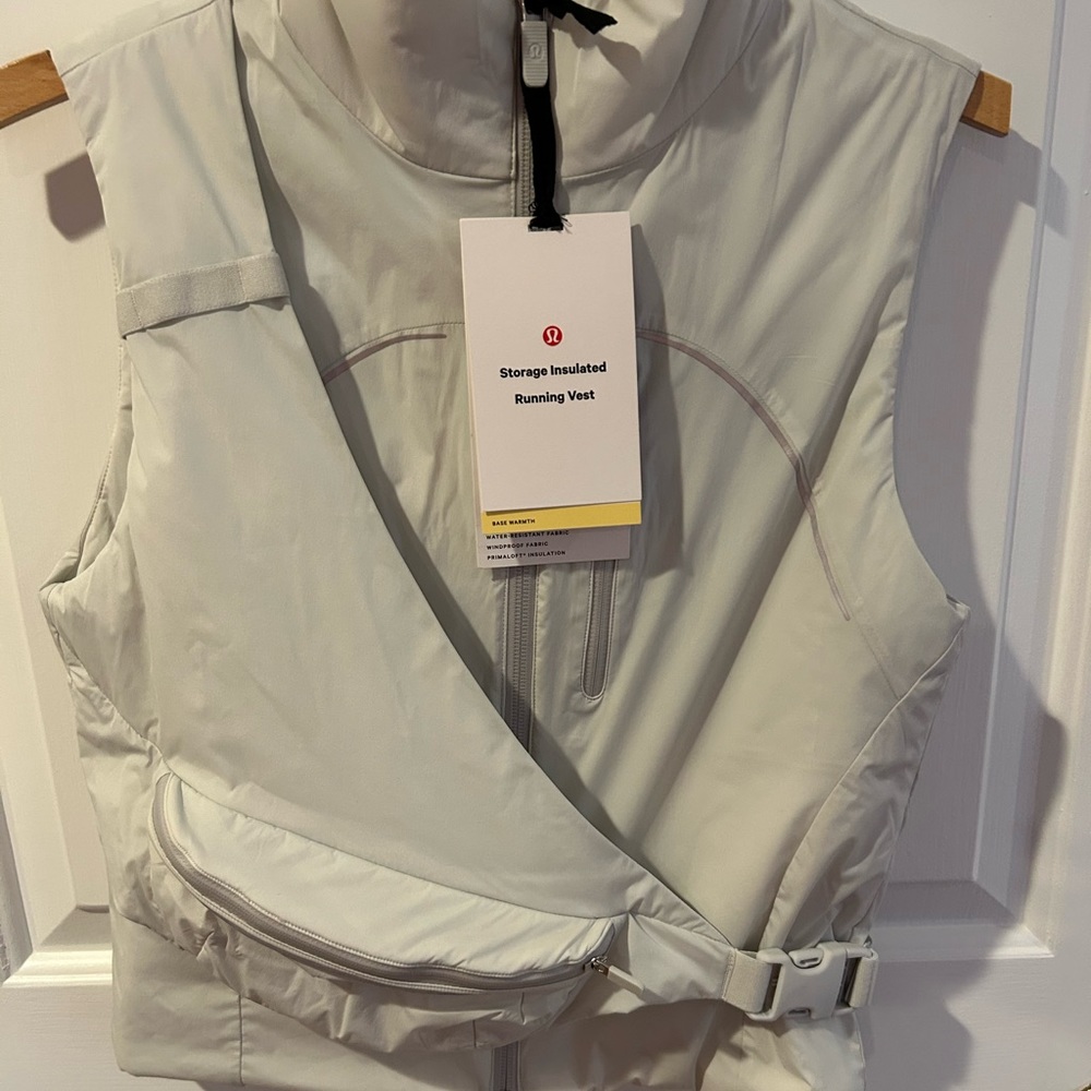 NWT - Lululemon Storage InsulatedVest Built In Belt Bag sz 4